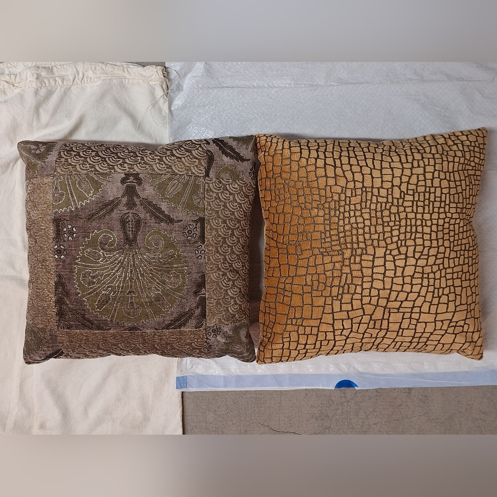 VENETIA STVDIVM | Vintage Pillows